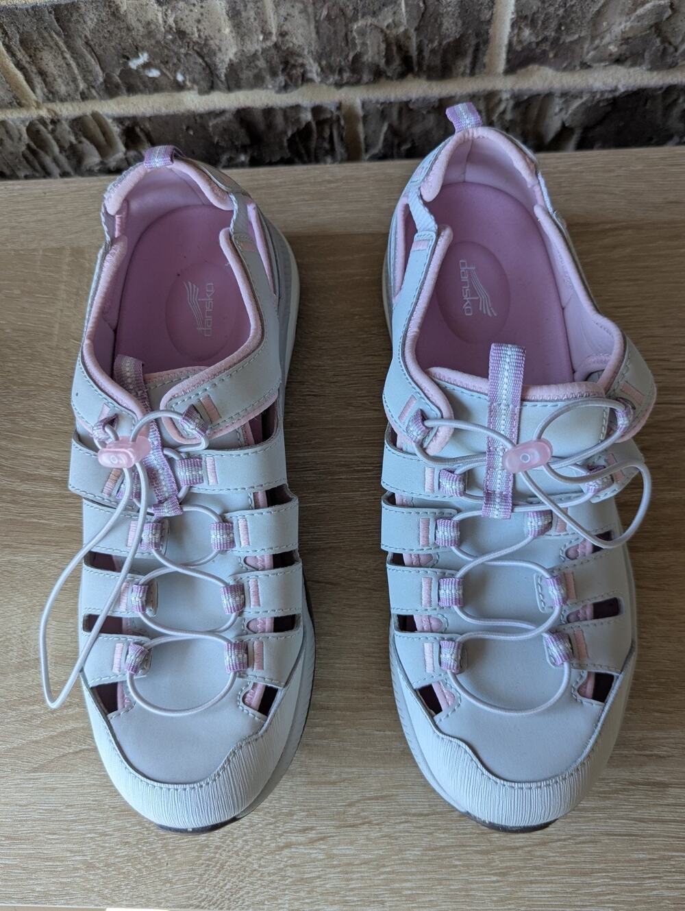 Dansko Mia Women’s Size 38 Sport Sandal Shoes Gray Pink Vibram Bungee EU 38
